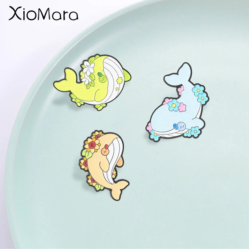 Cute Cartoon Flower Whale Enamel Pin, Funny Sea Animal Badge, Fashion Clothes and Backpacks Accessory, Gift for Ocean Lovers