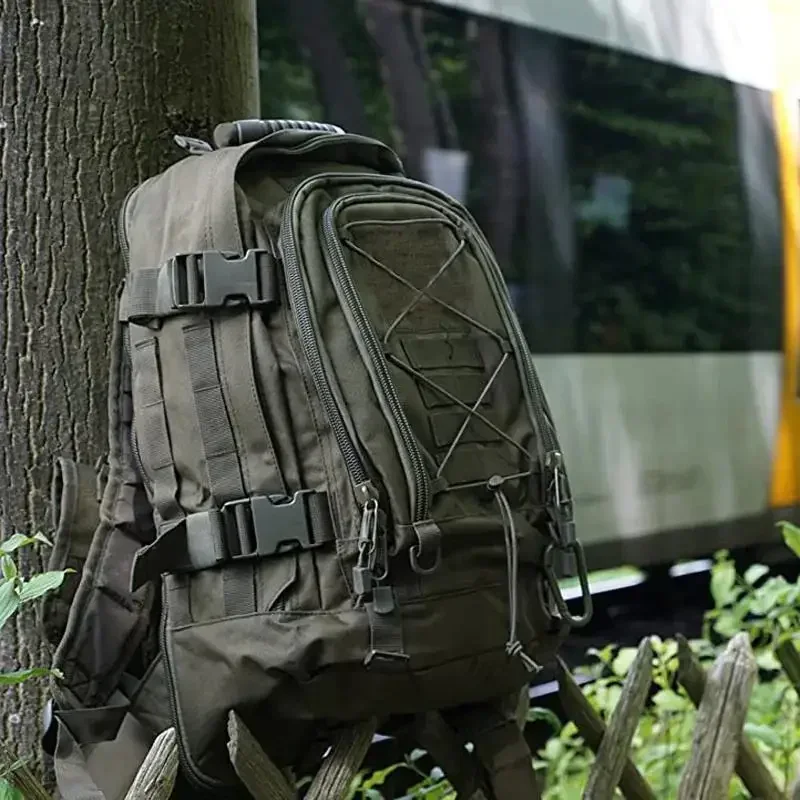 Zaino tattico militare di grande capacità Zaino d'assalto militare Zaino da viaggio espandibile per 3 giorni all'aperto Borsa da trekking Molle Bug Out