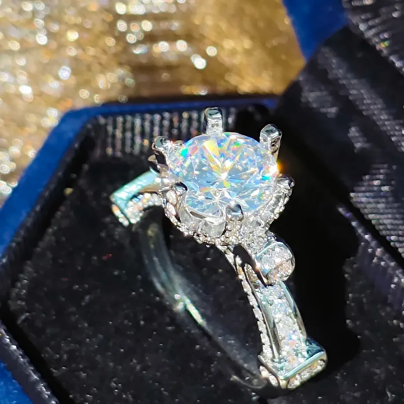 

925 Sterling Silver Elegant Six-Claw Zircon Bright Crown Flower Ring Ladies Wedding Jewelry