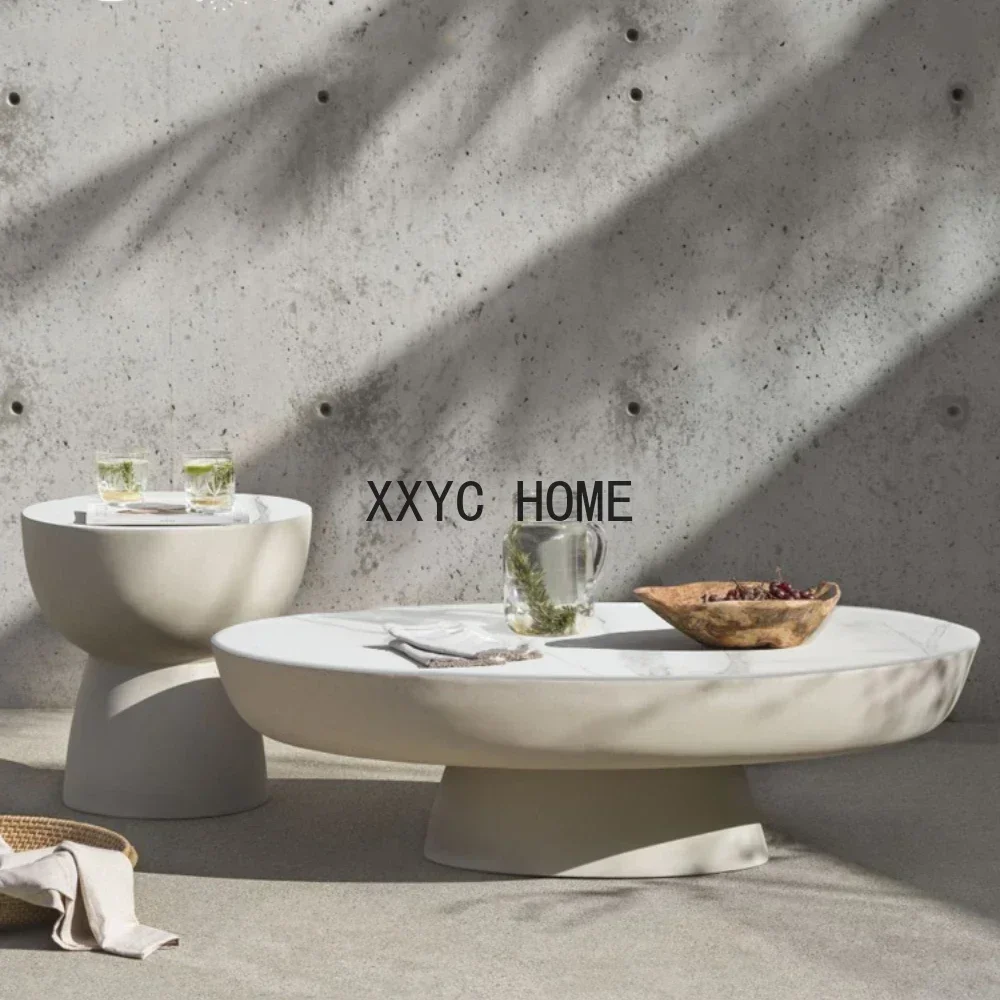 

Современный минималистичный круглый журнальный столик из каменной плиты в комплекте