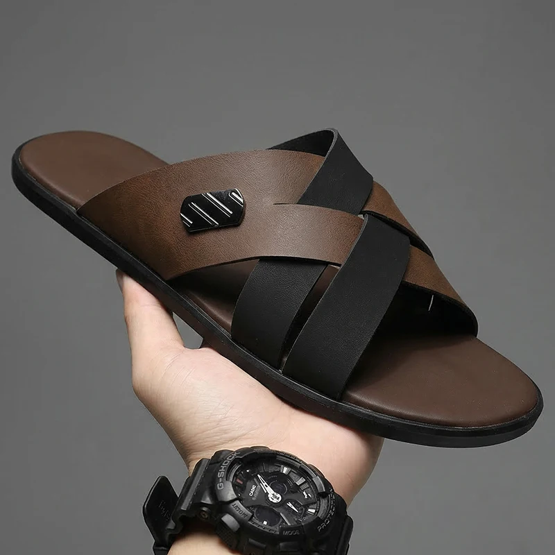 Large Size Men's Slippers Outdoor Casual Lightweight Anti-Slip Wear-Resistant Fashionable Soft Bottom Beach Shoes Men