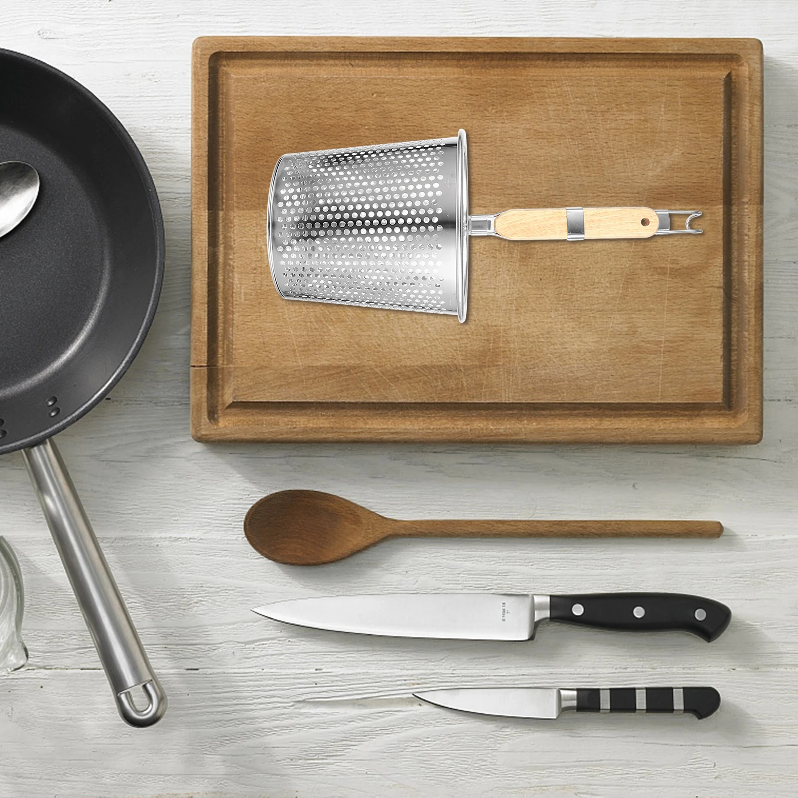 

Stainless Steel Colander Pasta Basket Noodle Sieve Food Skimmer Kitchen Mesh Spider Strainer Metal Handle Lightweight