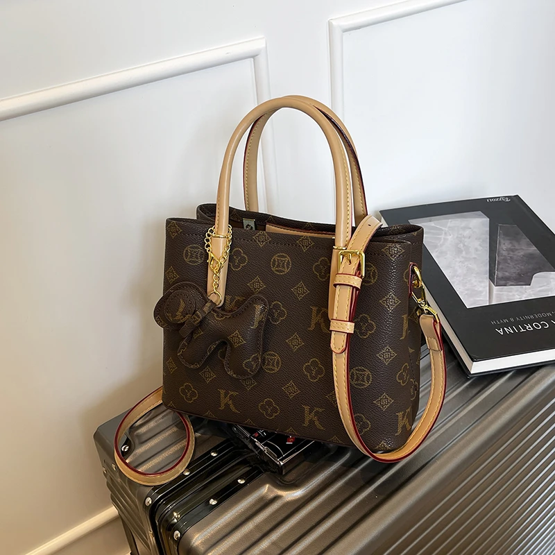 

High-Quality Leather Women's Tote Bag - Luxury Brand By Famous Designer Handbags Popular Classic Elegant