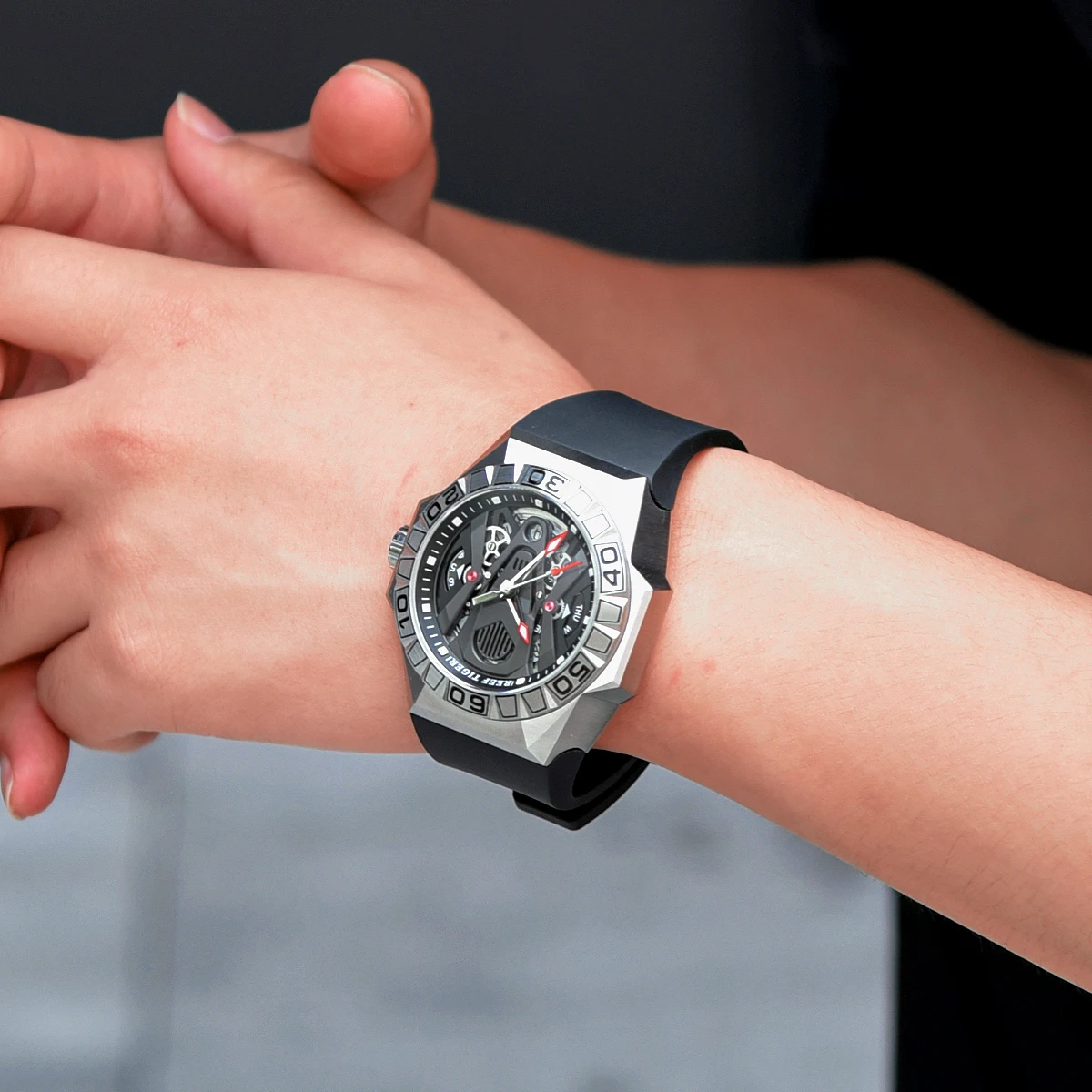 Reef Tiger/RT Top Brand Men Sport Watches Automatic Skeleton Watch Steel Waterproof Leather Strap Relogio Masculino RGA6912