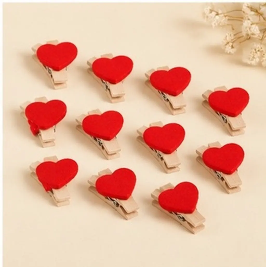 10Pcs Mini Heart Wood Clip Table Napkin Card Holder Rustic Kitchen Decor Dining Room Wedding Craft DIY Organizer Set