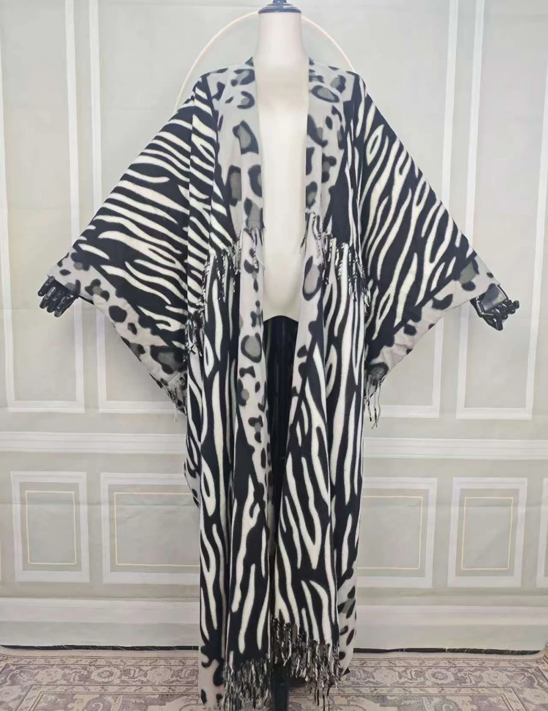 

African Women Winter Long Cardiags Plus Fashion Leopard Designer Kaftan Abaya MIddle East Lady Outfits Poncho