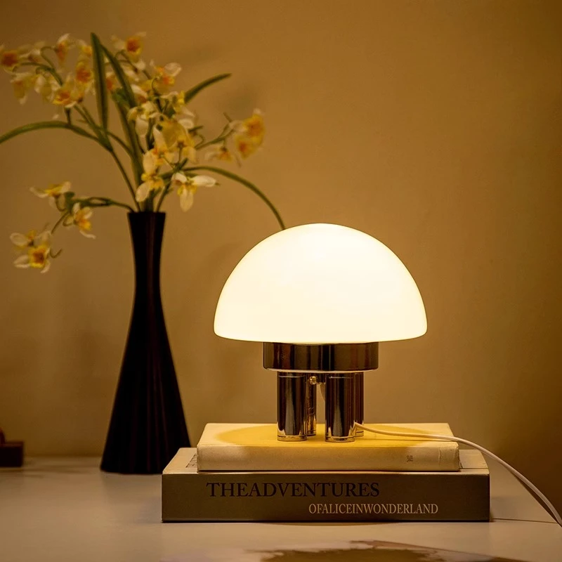 

Bauhaus Designer Style Glass Table Lamps LED Jellyfish Shaped Lampshade Living Room Bedroom Homestay Study Atmosphere Desk Light