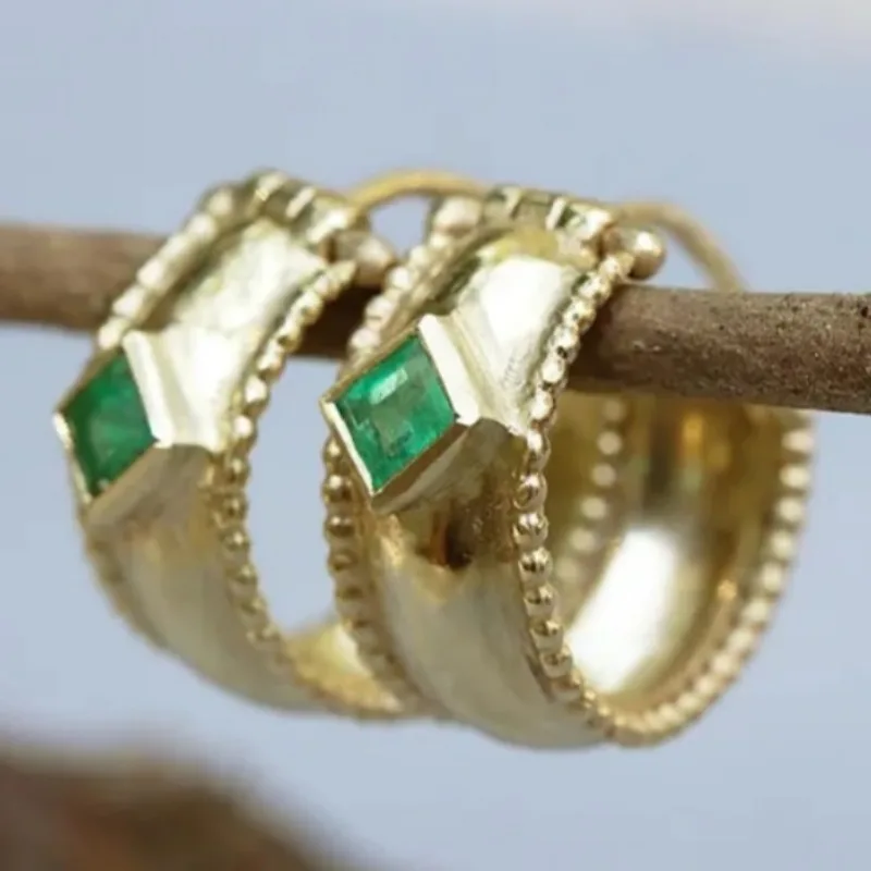 Vintage Grüne Synthetische Zirkon-Creolen im Ethno-Boho-Stil, Vergoldete Ohrringe, Schmuck-Accessoire