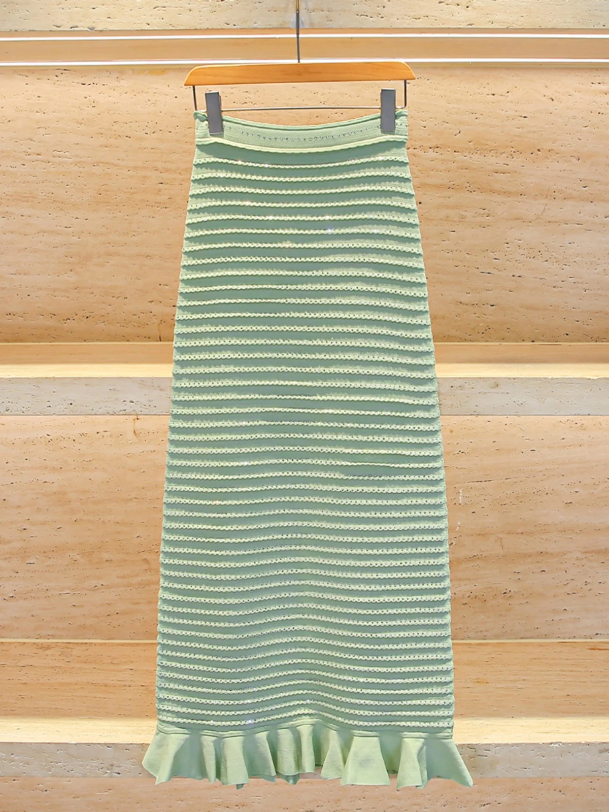

S Home Nan You High End Women's Spring 2025 Knitted Fi Tail f Skirt with Rhinestone Stripes Simple High Waist A-Line Skirt