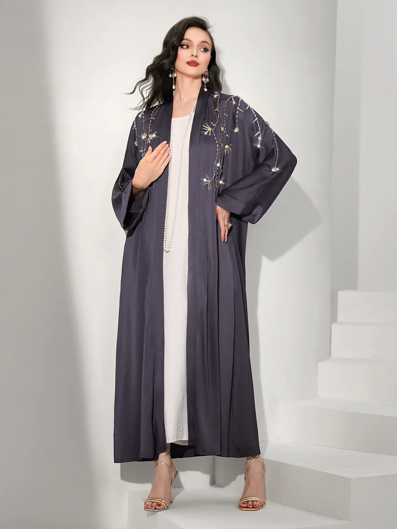 Grey purple Ramadan Morocco new cardigan Middle East Dubai Arabian robe hand sewn bead spot Muslim women's dress