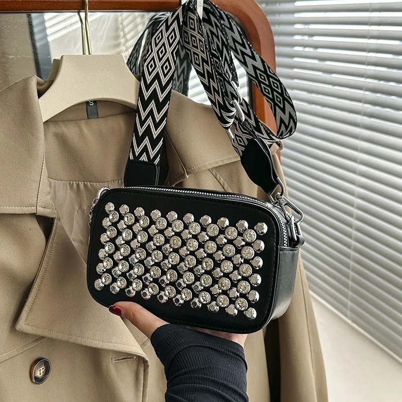 light Luxury Fashion Rivet Studded Metal Wind Cylinder Handbag High-end Aristocratic Personality Evening Banquet Crossbody Bag