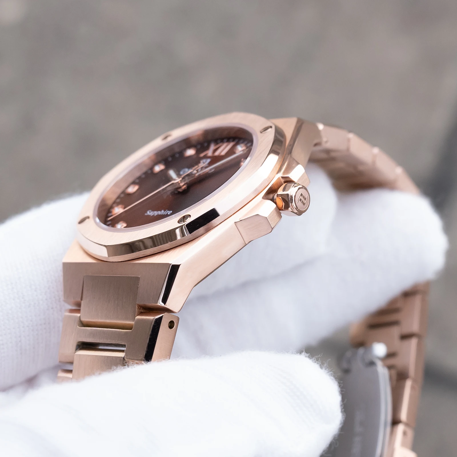 OBLVLO-ساعة رومانسية للنساء بمينا ذهبي وردي وبني ساعة رسمية كوارتز سويسرية وسوار عصري للسيدات ساعة AWS