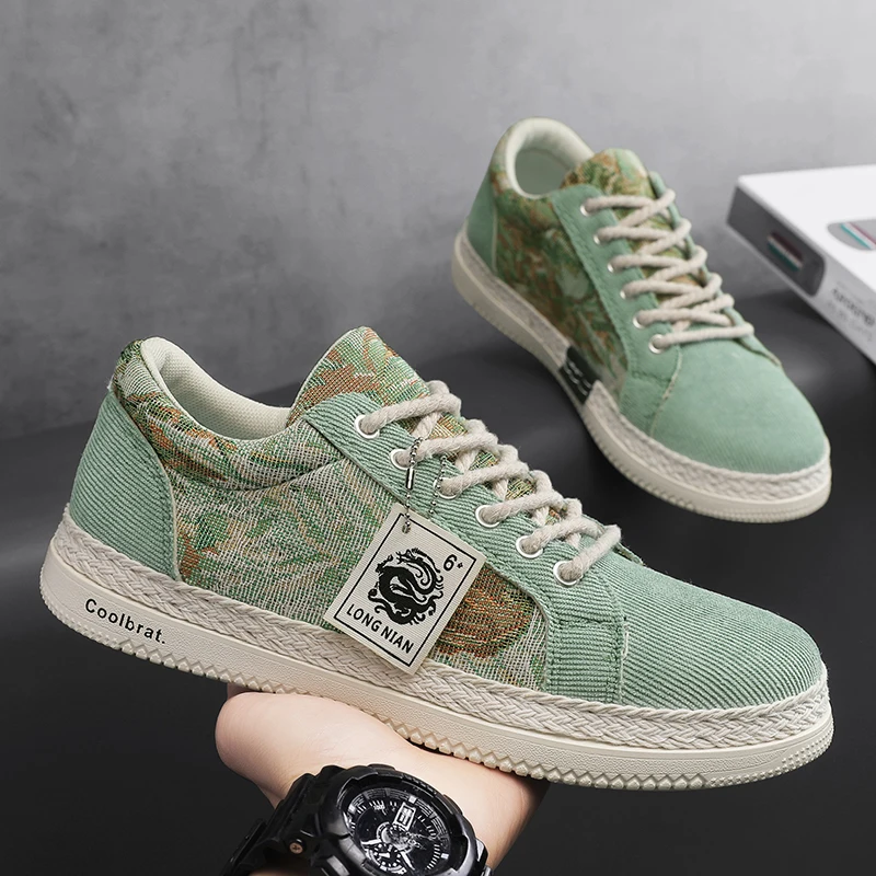 

Men's canvas casual shoes Spring and Autumn new breathable soft-sole outdoor flat walking shoes fashion Joker sports borad shoes