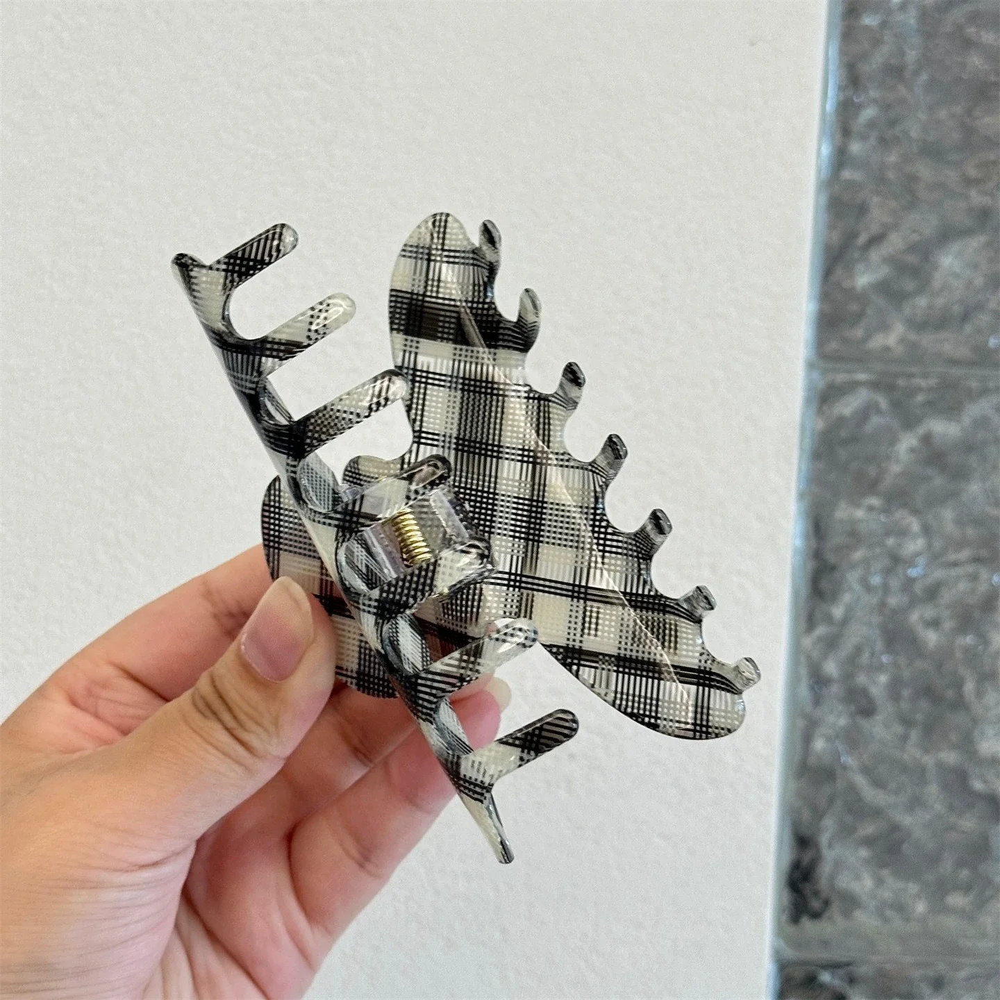 DS الكلاسيكية الرجعية منقوشة سلسلة مشبك شعر كبير الاكريليك مخلب كليب الخريف الشتاء مقاطع الشعر INS إكسسوارات الشعر للنساء الفتيات