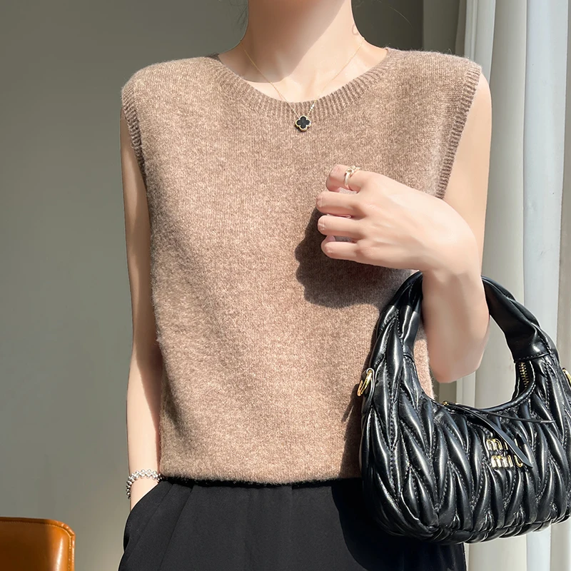 

2025 Summer Women's Classic Australian Wool Pullove Fashion Round Neck Sleeveless Knitted Sweater Soft High Quality Top