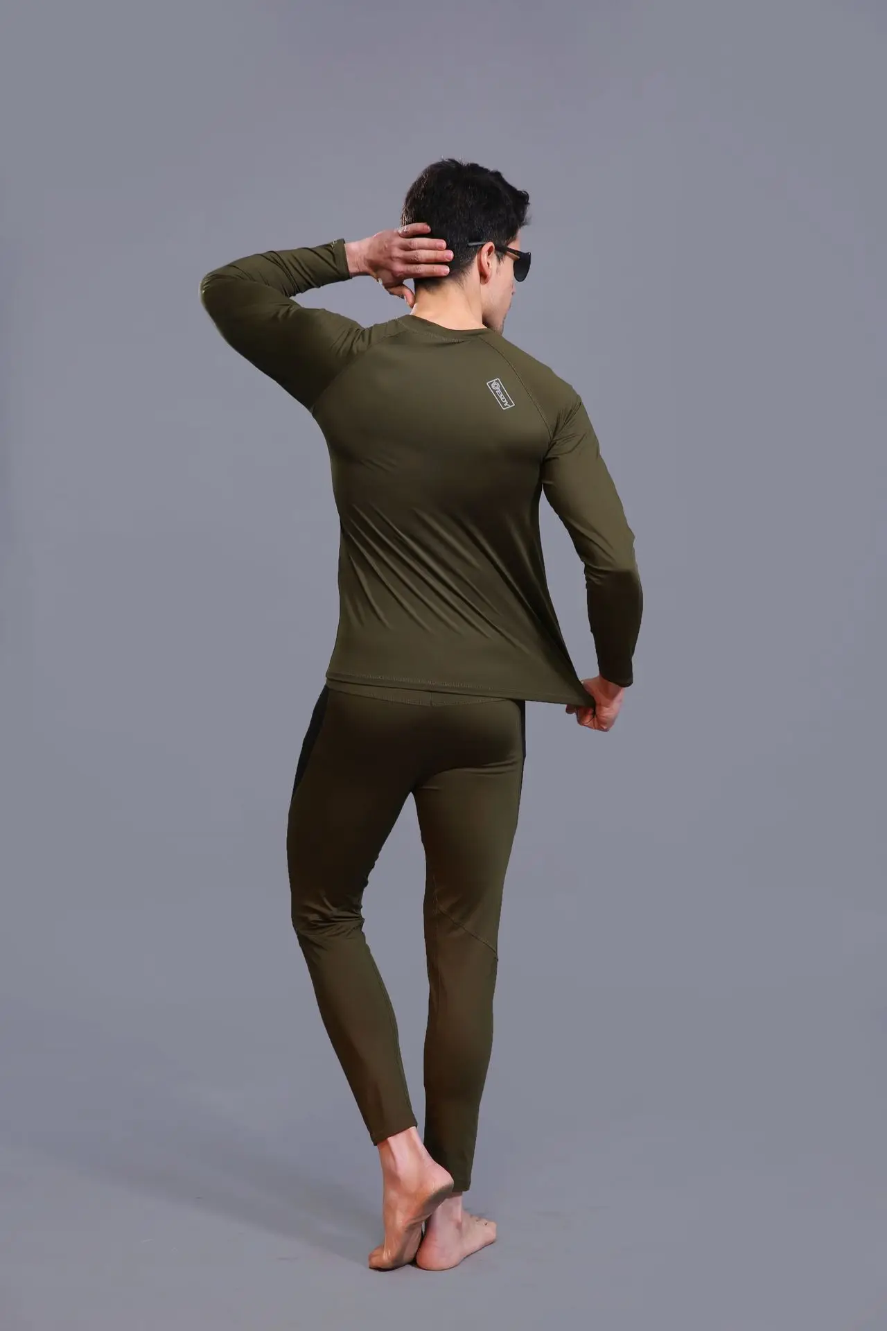 Thumbnail 2 - #20 Highest Rated Mens Winter Compression Thermal Sets to Buy in 2026