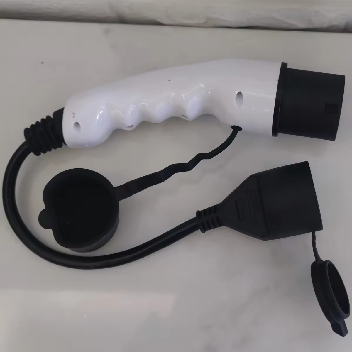 Typ2 auf Schuko 16A Adapter Typ 2 auf europäische Haushaltssteckdose für Elektroroller E-Bikes