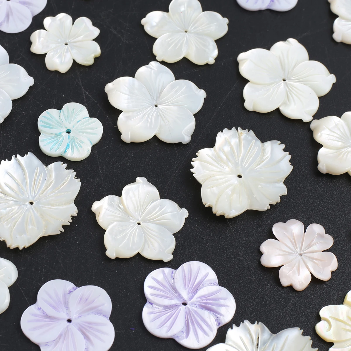 2/5/8pcs 23mm Natural Shell Beads Random Color Flower Shape Spacer Beads for Jewelry Making DIY Necklace Bracelet Accessories