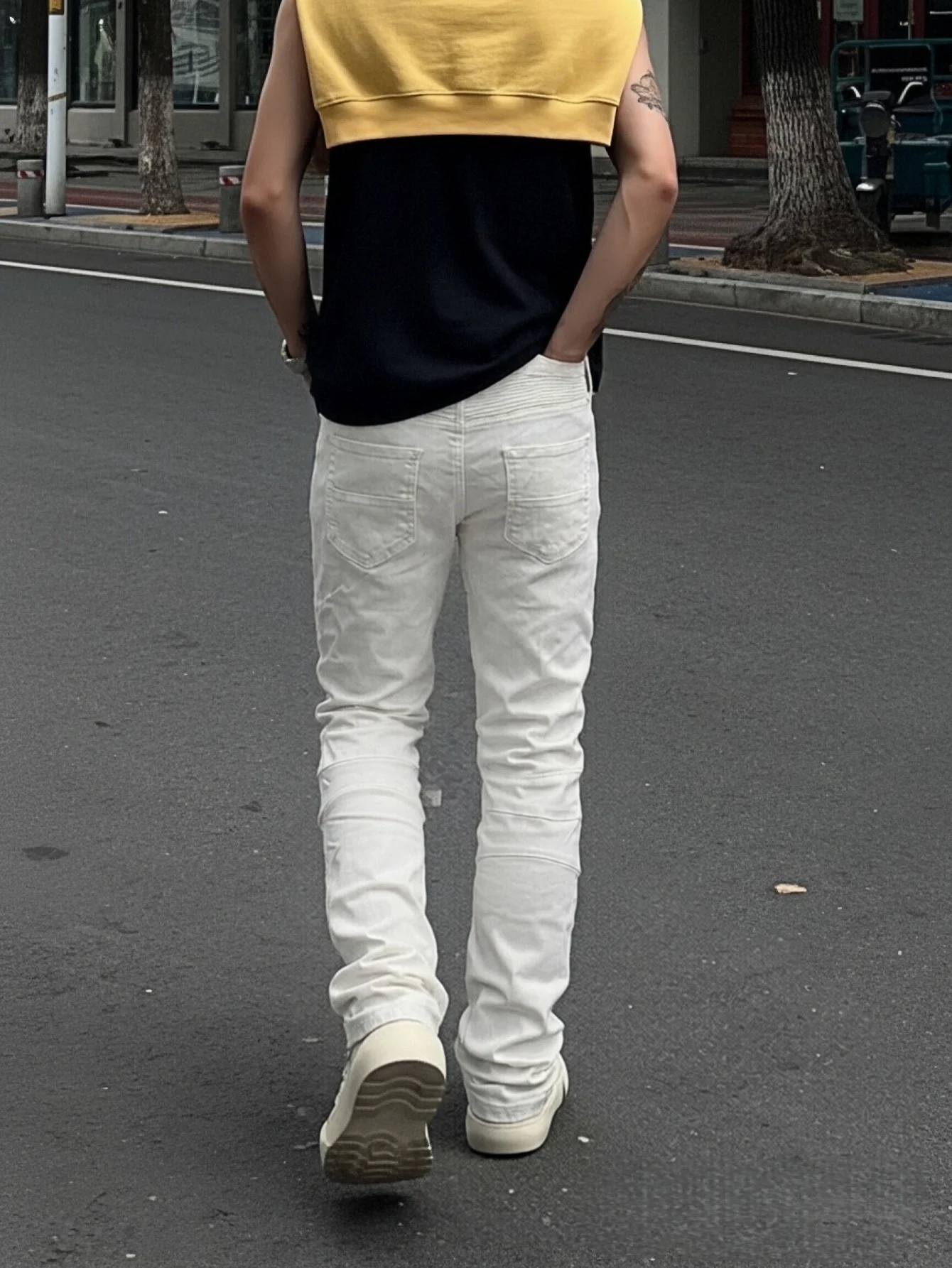 Men's Solid Color Casual Jeans with Trendy Ripped Design, Multiple Zipper Fake Pockets, Suitable for All Seasons