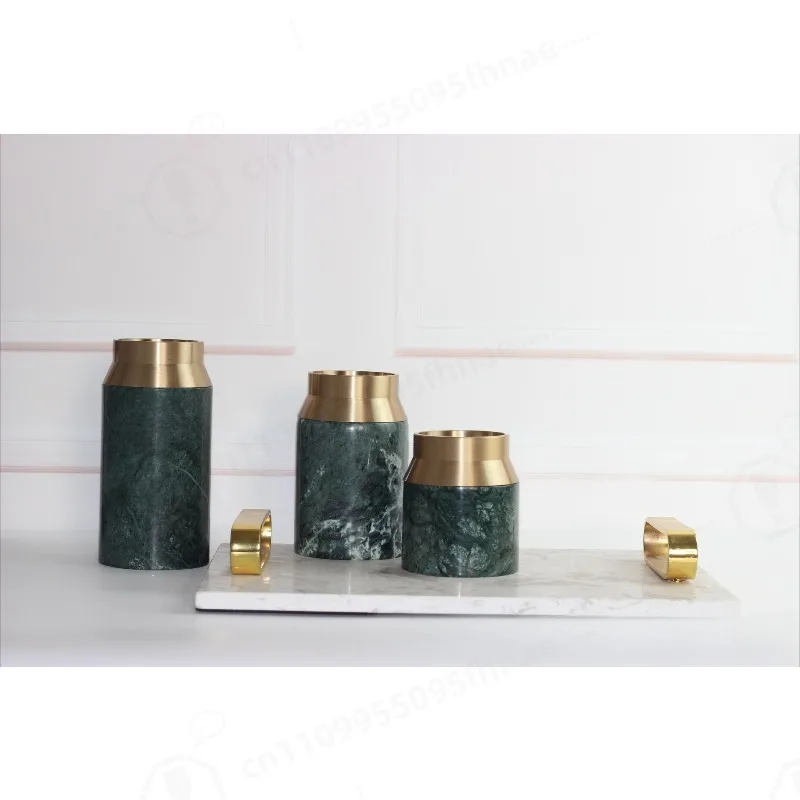 vaso-scultura-in-metallo-verde-marmorizzato-ornamento-decorativo-premium-per-la-casa-elegante-accessorio-d'arredo-adatto-per-hotel-e-showroom