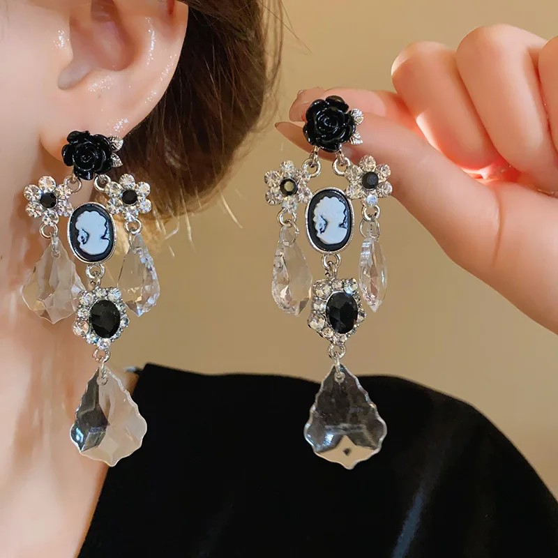 Black Flower Rhinestone Irregular Dangle Earrings for Women Occidental Heavy Industry Court Style Niche Luxury Silver Earring