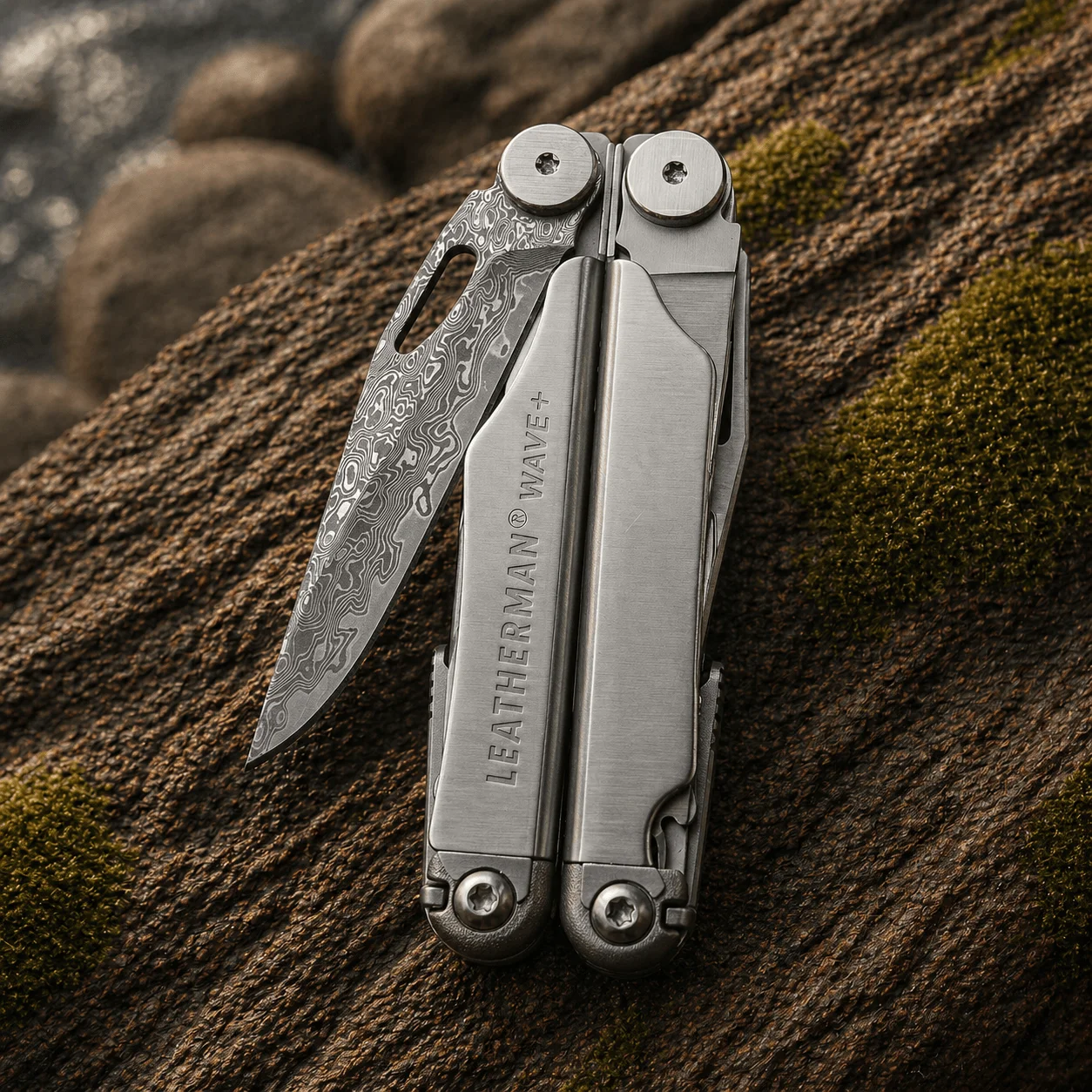 Leatherman Charge TTI Wave Signal VG10 Damascus Blade, High Hardness HRC 60+
