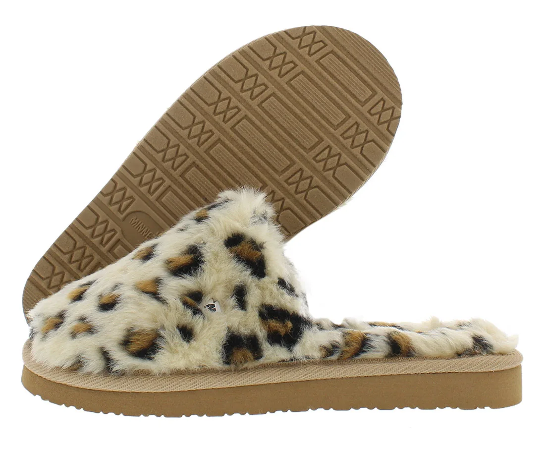 

Minnetonka Lora Womens Shoes