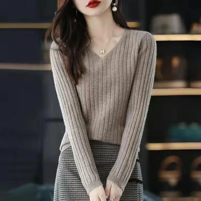 Women's Clothing Elegant All-match Long Sleeve V-neck Sweaters Autumn Winter New Fashion Loose Solid Knit Pullover Lady Chic Top