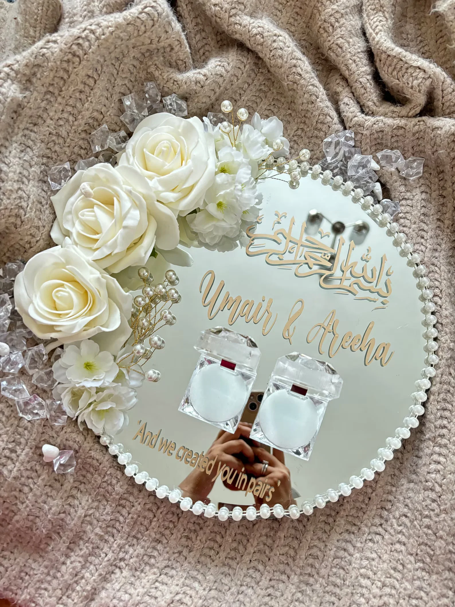 

Ring plate accessories: acrylic mirror plate, ring box, decorative pearls—perfect for weddings, teen gift parties, and birthdays