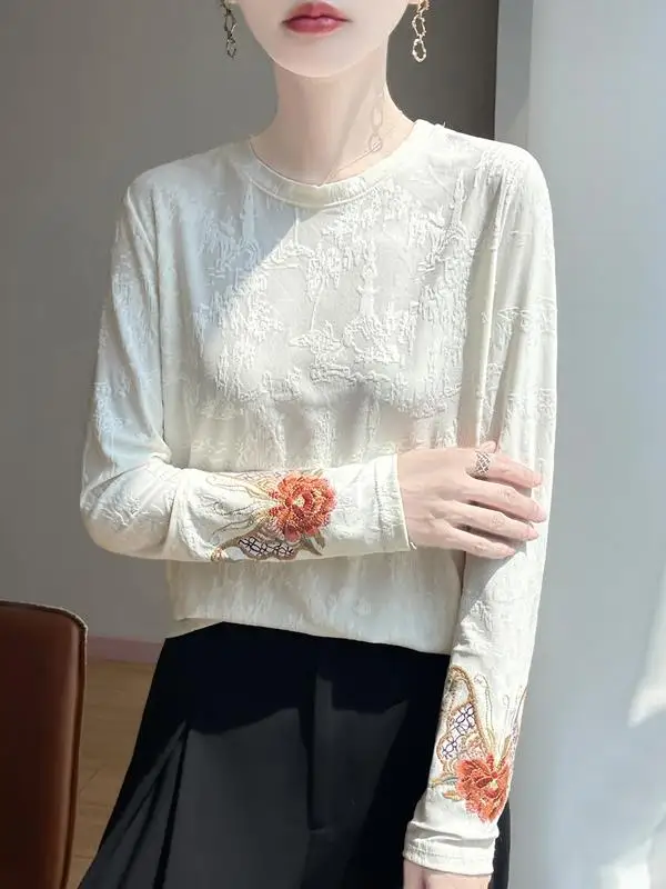 New Chinese Style round Neck Embroidered Top Women's Fashionable Patchwork Base Shirt Autumn Collection Traditional Ethnic Wear