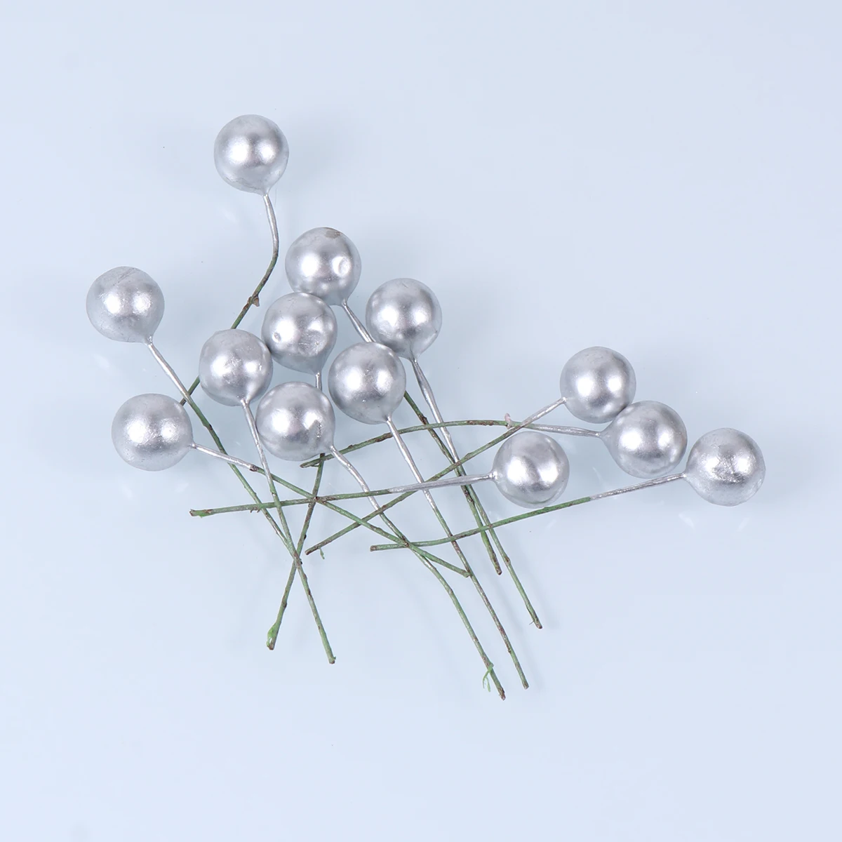 

100 PCS Simulated Berry Accessories Christmas Decoration Party Display Balls Artificial Fruits for Lifelike Crafts Red Wreath