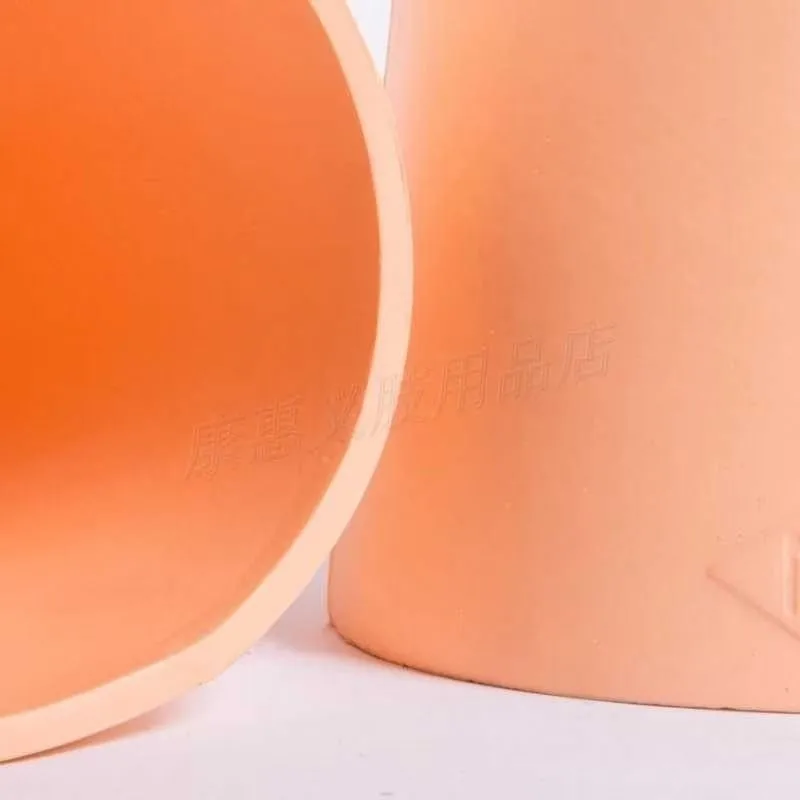 The Inner Lining of the Lower Leg Receiving Cavity of the Prosthetic Accessory Is Covered with a Sponge Sleeve