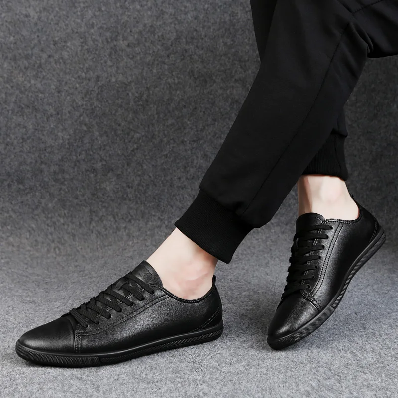 Genuine Leather Shoes Men Footwear Black White Sneakers Shoes 2026 Ins Sneakers Male Shoes Breathable Cow Leather Velvet