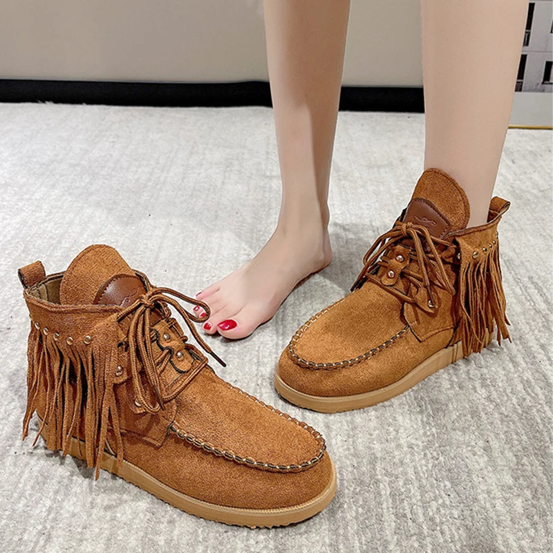 Botas informales con cordones para mujer, zapatos de talla grande con suela gruesa y borlas, a la moda, novedad de otoño