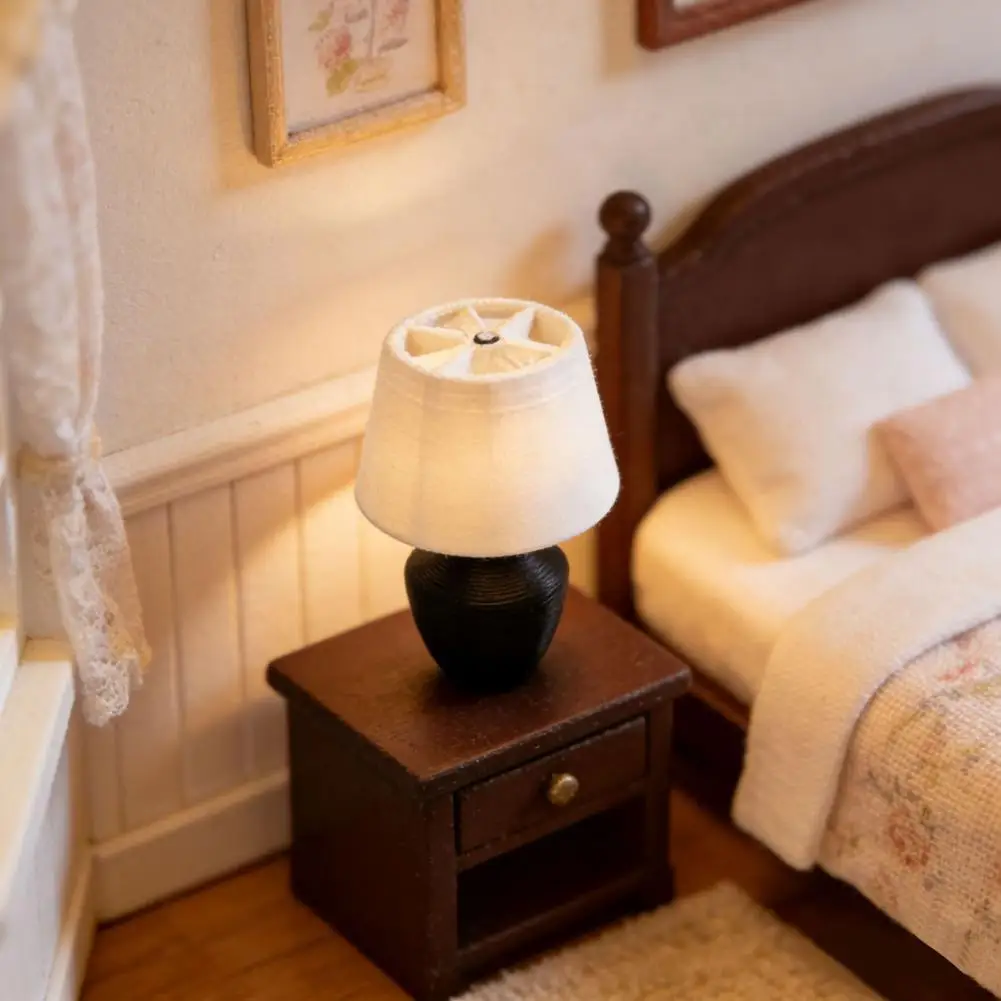 Retro Miniature Lamp Miniature Table Lamp for Dollhouse Tiny Retro Bedside Light Mini Desk Lamp Accessory for 1/12 Scale