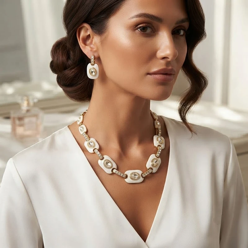 3pcs Elegant Vintage Jewelry Set for Women Diamond Encrusted Ellipse Necklace Shiny Crystal Choker Bridal Wedding Earrings Party
