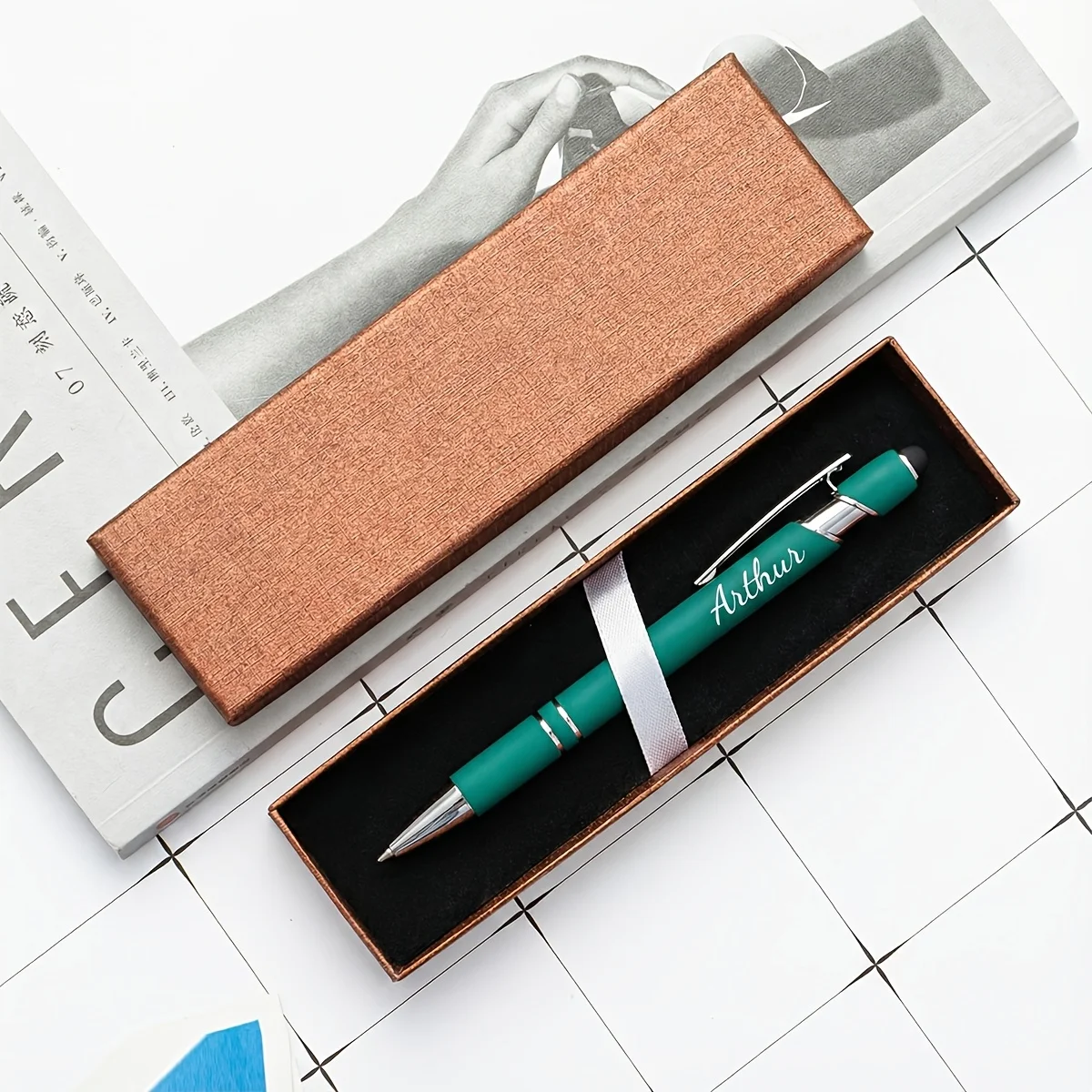 Gravierter Kugelschreiber mit personalisiertem Namen, 2-in-1-Metallstift mit exquisiter Geschenkbox, geeignet für den professionellen Geschäftsgebrauch – Detail 7