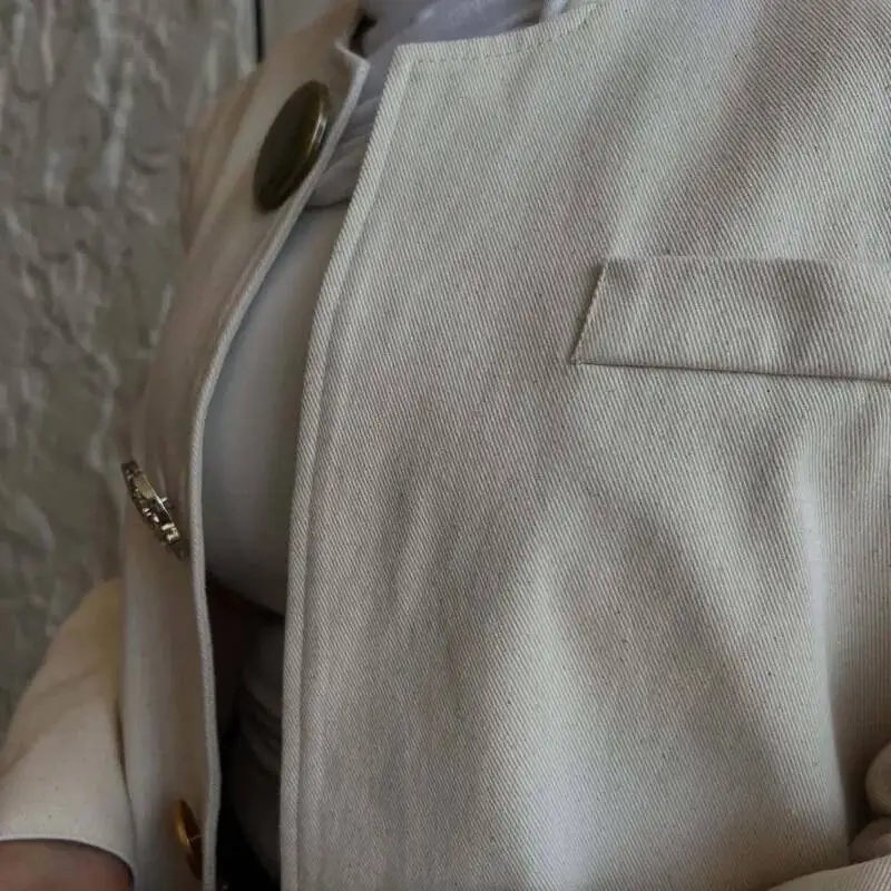 FANAN Women’s Jacket Regular Shoulder Large Buttons Textured Spring Autumn 2025 Lightweight Elegant Comfortable Premium Quality