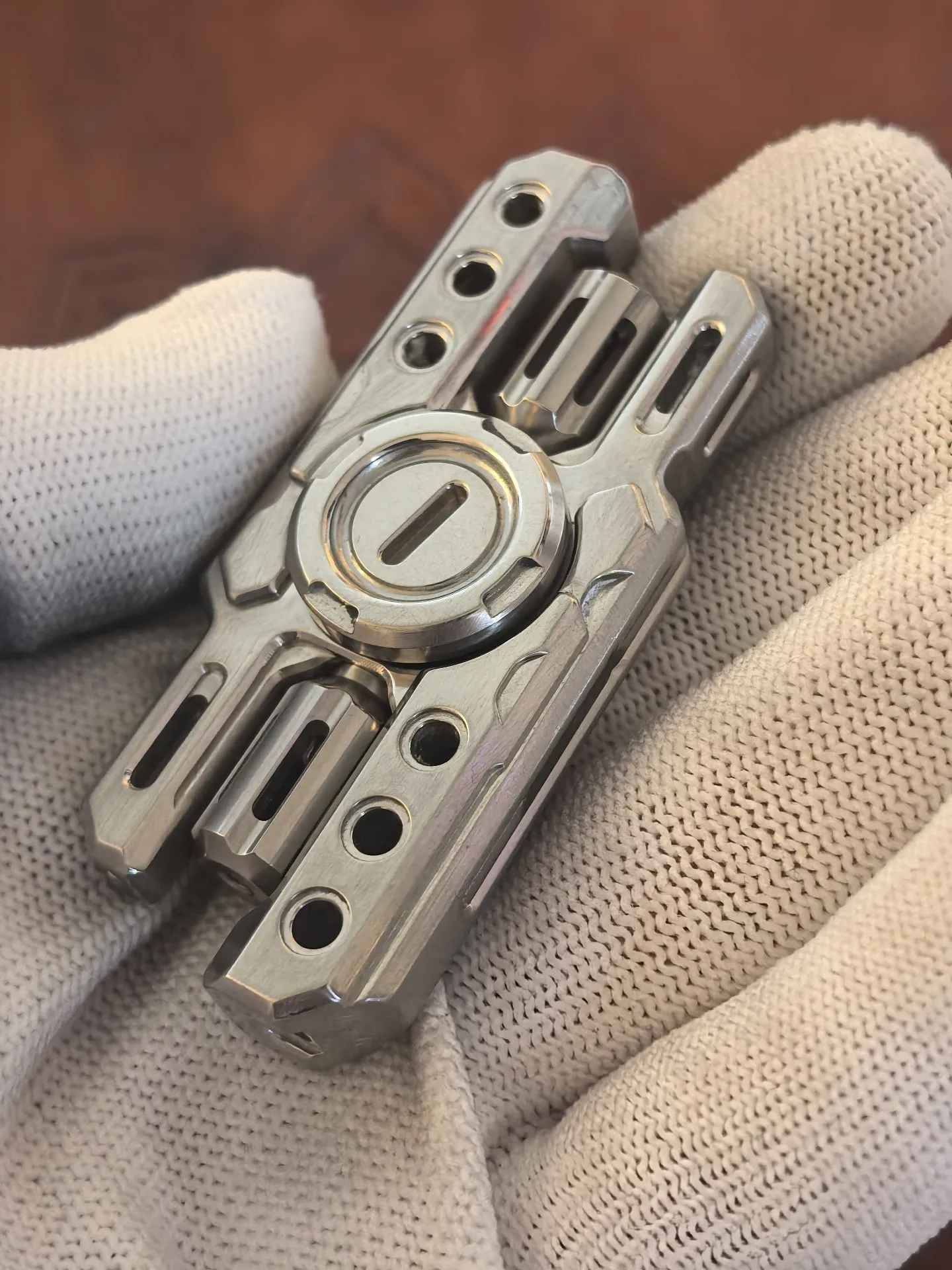 Used edc tide play club plasma gyro copper decompression toy