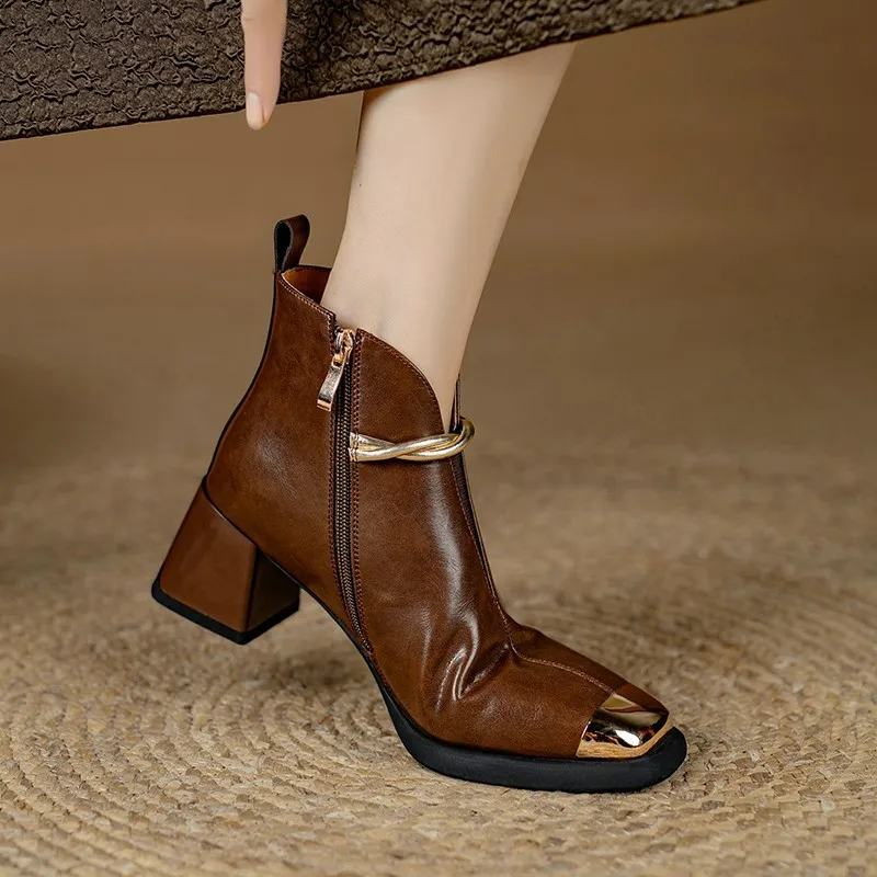 

Сапоги на одинарном каблуке, осенние новые нескользящие голые ботинки с металлическим острым носком и жемчужной пряжкой на боковой молнии