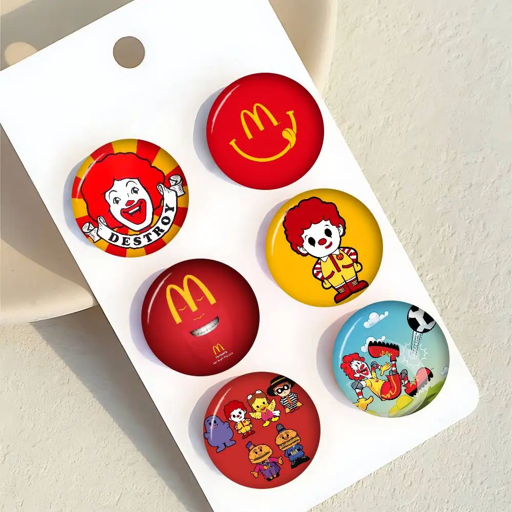 Pins de Botão Criativos de Anime em Lata, Broches de Animais, Acessórios para Lapela e Mochila, Pin com Logotipo McDonald's
