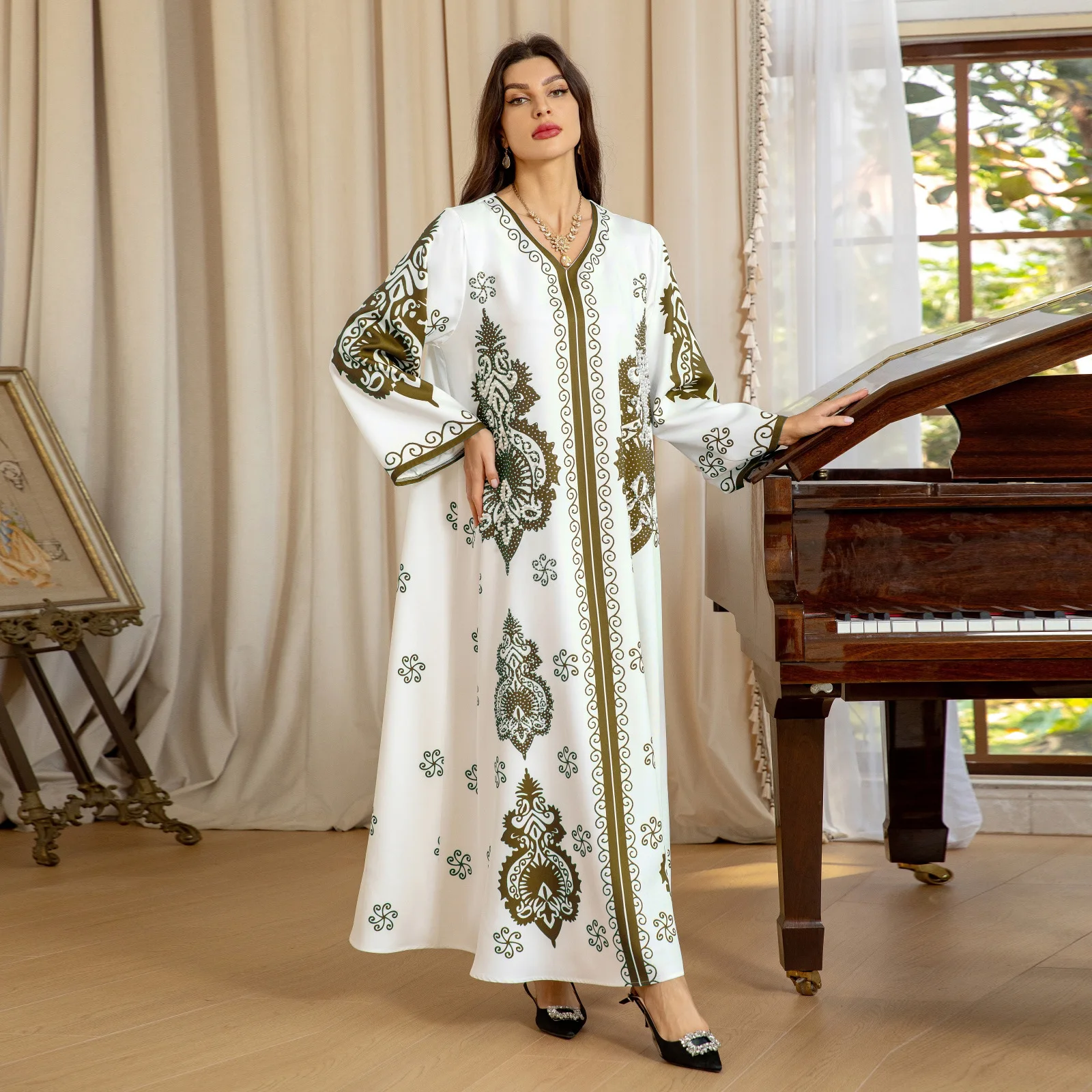 

Light Luxury Arabia Abaya Dubai Muslim Dress for Women Fashion Diamond Print Muslim Evening Dress Femme Clothes for Muslim Women