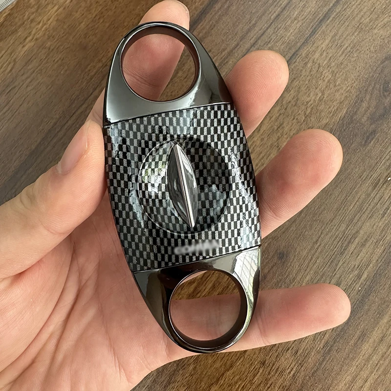 

Black Carbon Fiber Pattern Cigar V Cutter Stainless Steel Cigar Scissors Cigar Punch Cigar Accessories Cool Gadget Free Shipping