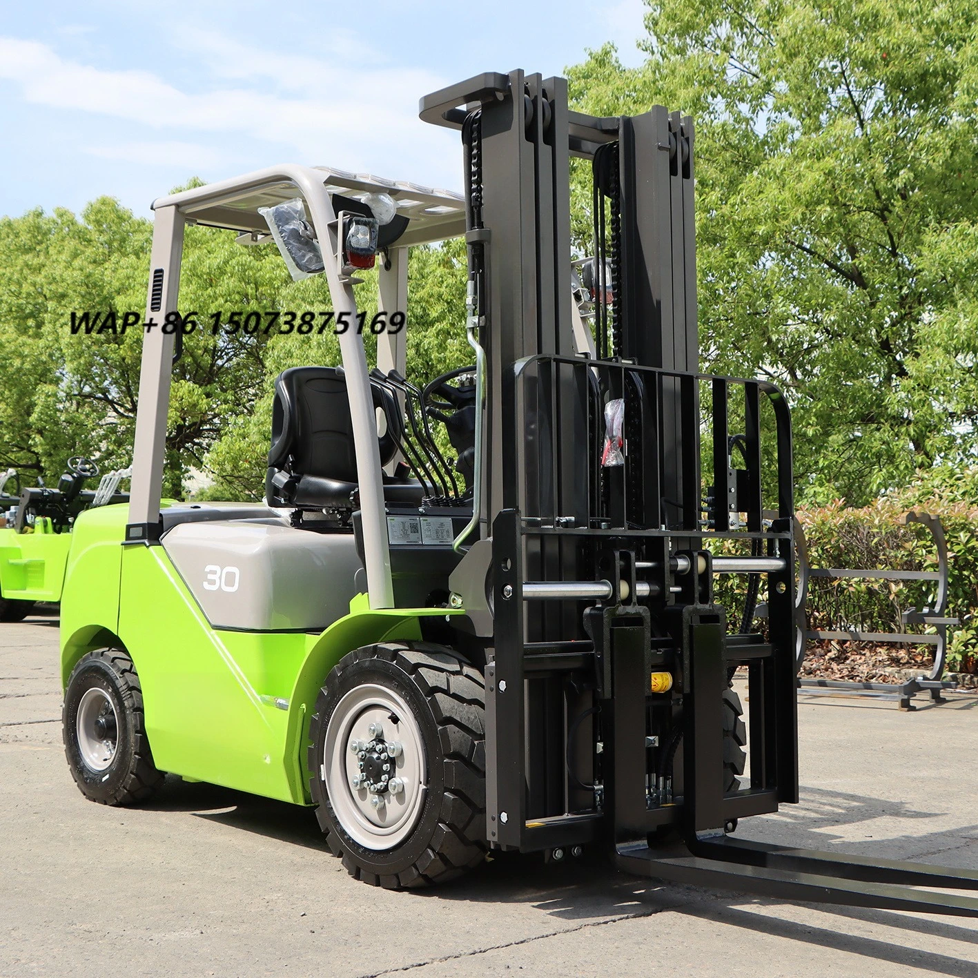 3 Ton Internal Combustion Forklift with Japanese Engine CE ISO Certified  on Sale