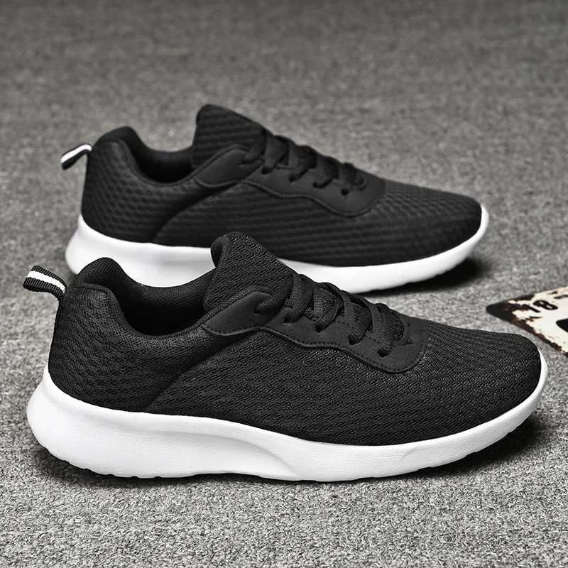 

Новинка 2025 года, легкие сетчатые мужские кроссовки большого размера, однотонные кроссовки для женщин, оригинальная прогулочная дышащая спортивная обувь