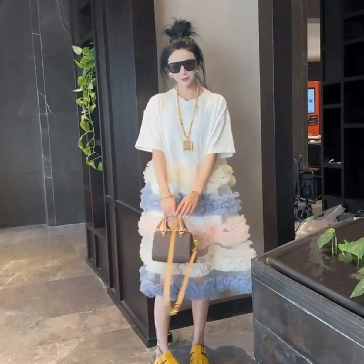 여성용 스윗 메쉬 스플라이스 러플 티셔츠 드레스 롱 배색 거즈 플리츠 로터스 케이크 티 드레스 반팔 O넥 탑