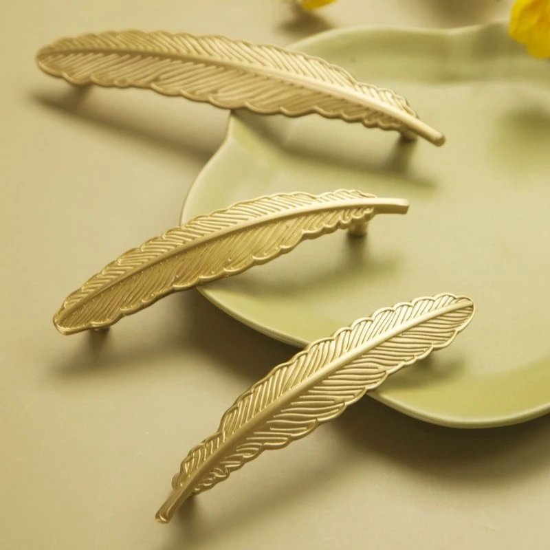 

Brass Handle Modern Simple High Grade Cabinet Door Copper Handle Cabinet Feather Gold Wardrobe Door Handle