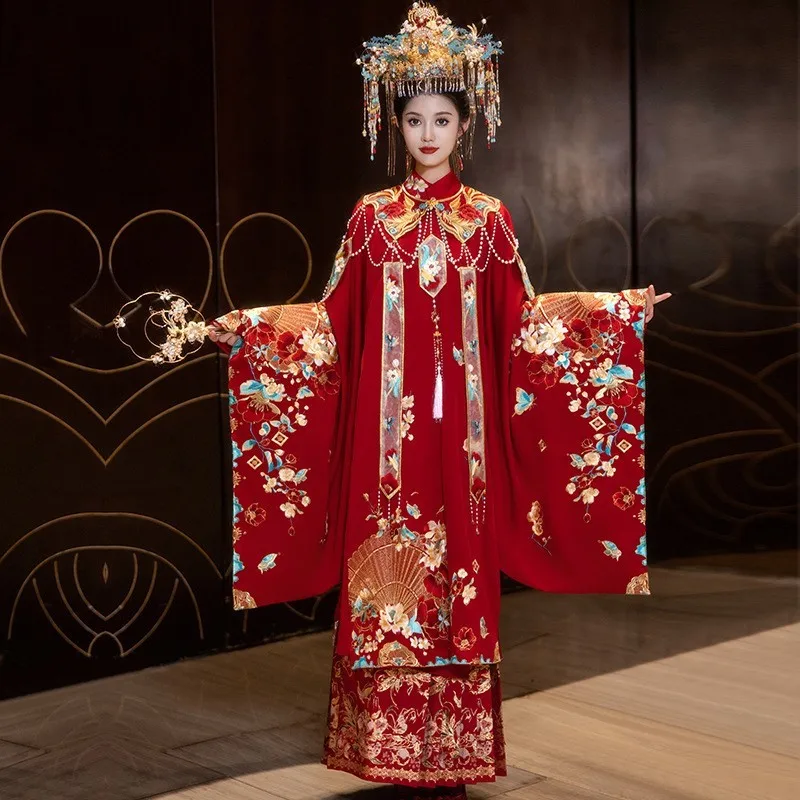 Heavy industry red robe with embroidered front opening long gown Han phoenix crown and robe Chinese wedding style