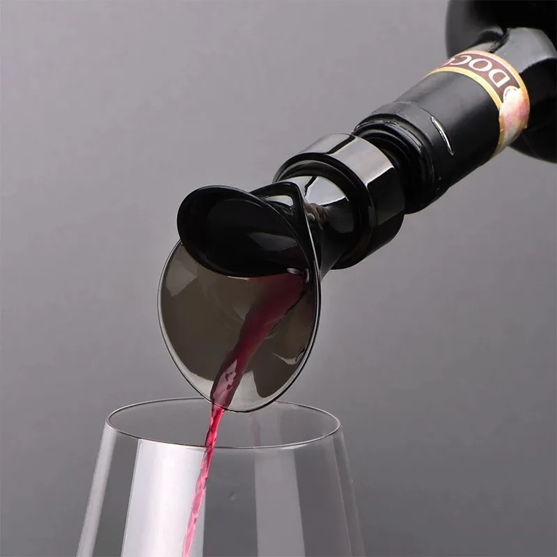 2 In 1 Red Wine Stopper Aerating Pourer for Red Wine Flower Shape Pouring Decanter Silicone Wine Keep Fresh Seal Bottle Stopper