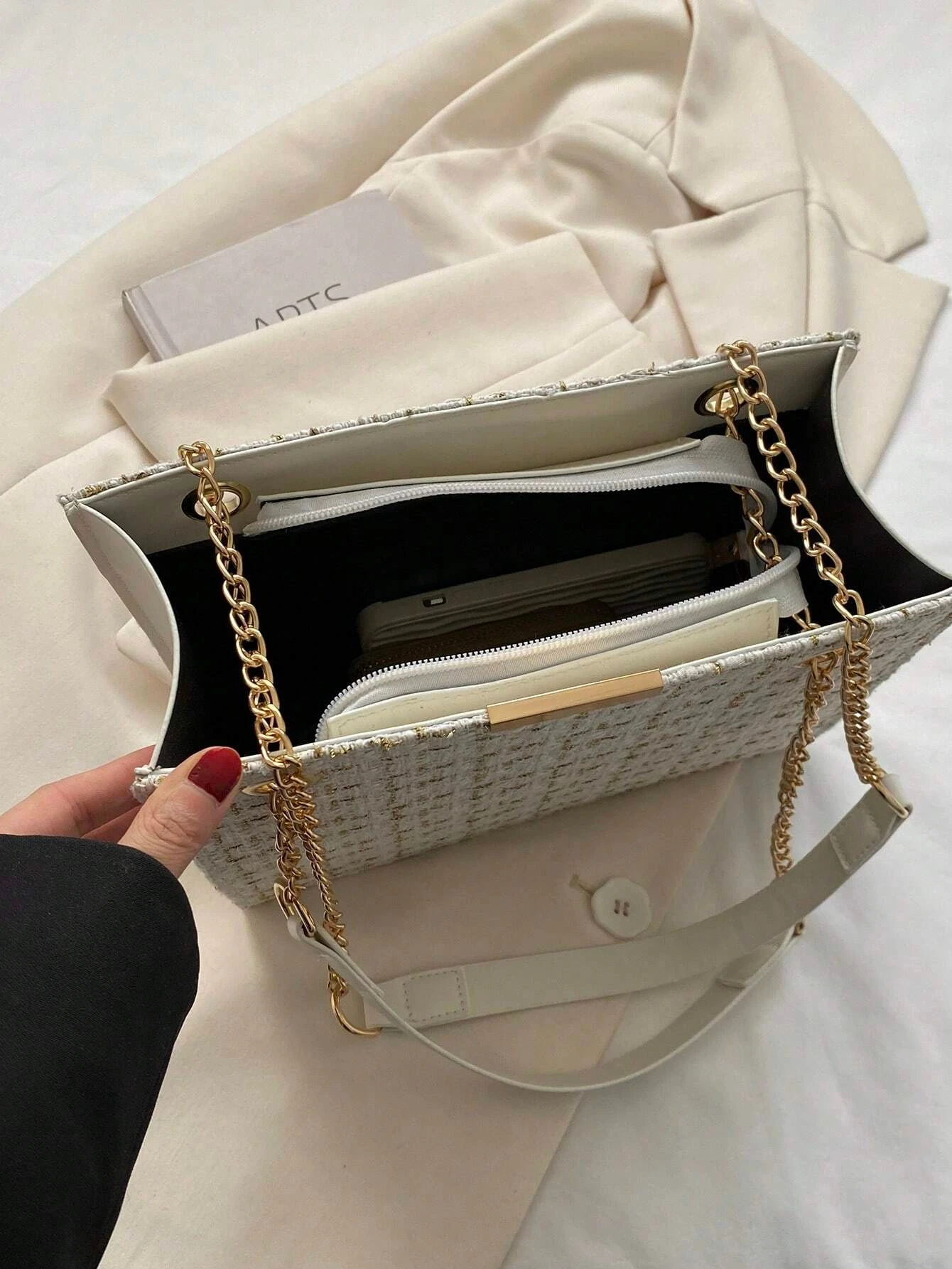 Luxury Minimalist Casual Square Bag Plaid Pattern Double Handle Shoulder Bag Fashionable Chain Handbag For Women